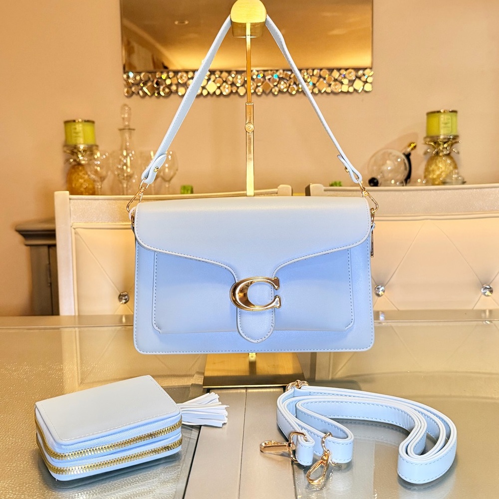 Sophisticated Light Blue Shoulder Bag